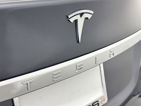 Used 2021 Tesla Model S Long Range Plus image 28