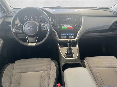 Used 2025 Subaru Outback Premium AWD/4WD image 11