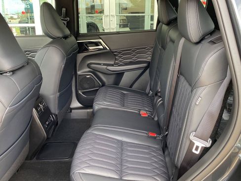 New 2026 Mitsubishi Outlander SEL AWD/4WD image 17