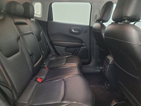 Used 2018 Jeep Compass Limited w/ Navigation Group FWD image 19