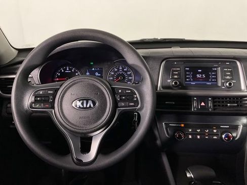 Used 2016 Kia Optima LX image 17