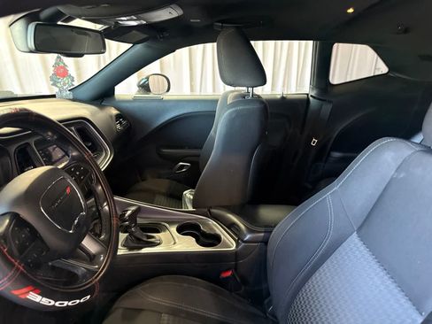Used 2019 Dodge Challenger SXT w/ Blacktop Package RWD image 16