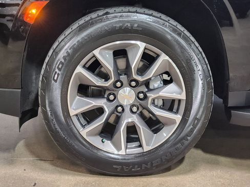 Used 2023 Chevrolet Tahoe LT w/ Luxury Package RWD image 28