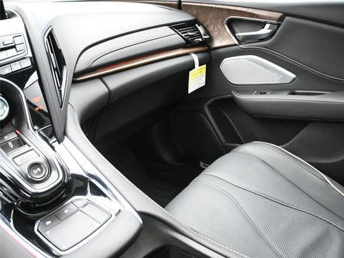 Used 2024 Acura RDX SH-AWD w/ Advance Package image 5