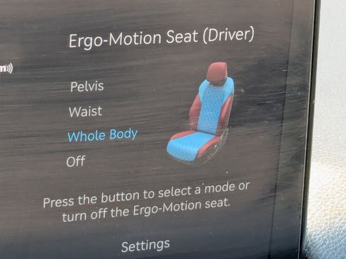 Used 2024 Genesis GV70 3.5T Sport image 28