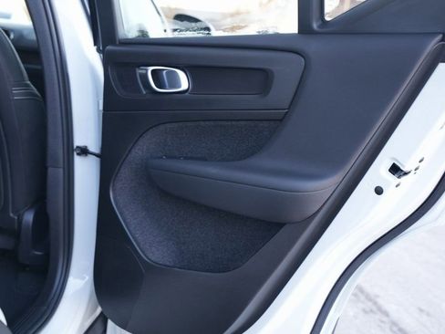 Used 2023 Volvo XC40 Recharge Ultimate image 99