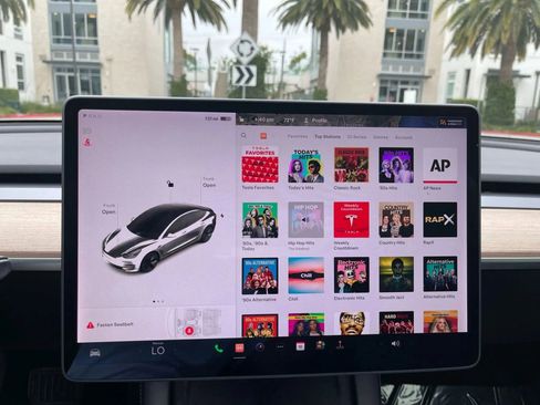 Used 2023 Tesla Model 3 Standard Range image 21