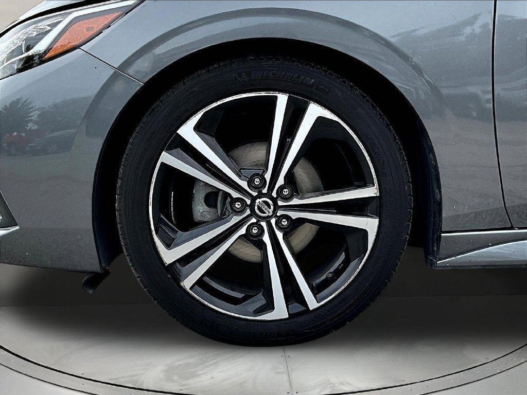 Used 2023 Nissan Sentra SR w/ SR Premium Package FWD image 36