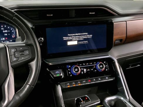 Used 2023 GMC Sierra 1500 Denali Ultimate AWD/4WD image 7