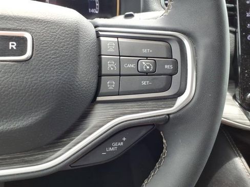 Used 2024 Jeep Wagoneer Series II w/ Flexible Seating Group RWD image 25