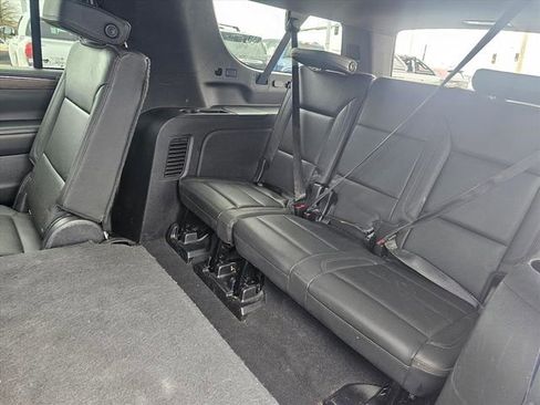 Used 2022 Chevrolet Suburban High Country image 20