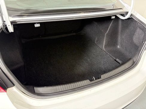 Used 2024 Chevrolet Malibu LT image 38