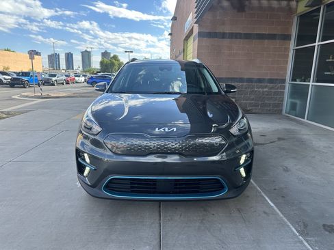 Used 2022 Kia Niro EX w/ Cold Weather Package image 7
