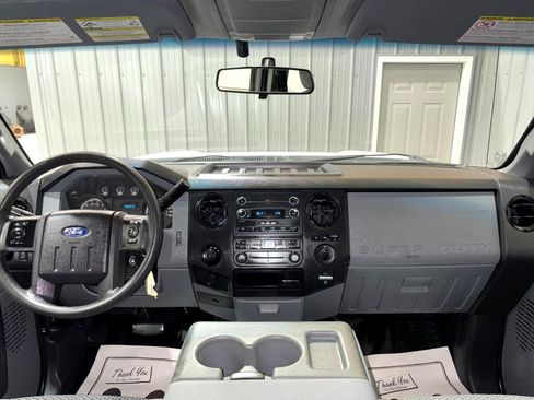 Used 2015 Ford F250 XL w/ Power Equipment Group image 17