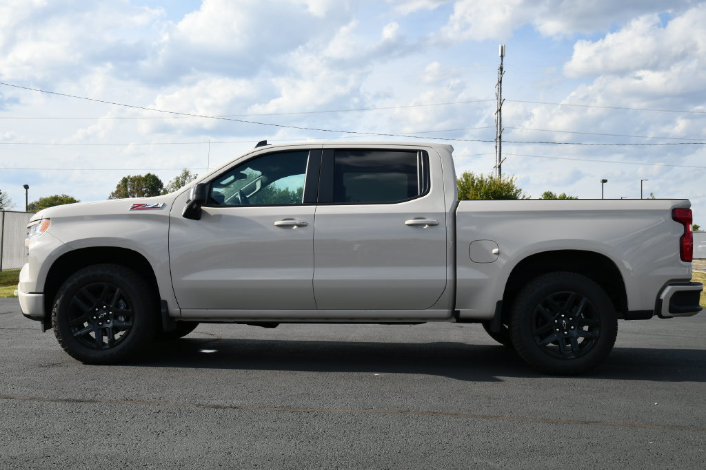 Used 2026 Chevrolet Silverado 1500 RST w/ Safety Package AWD/4WD image 4