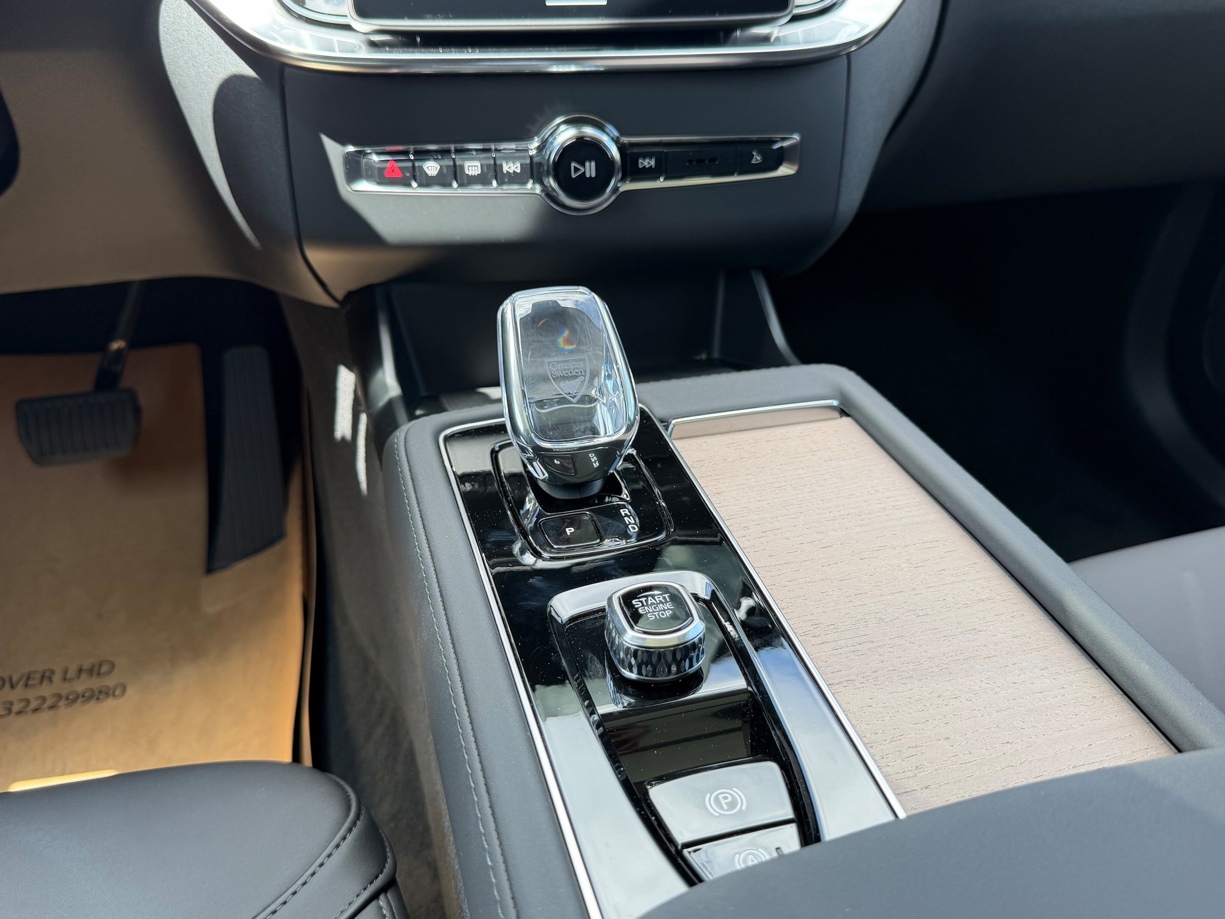 New 2026 Volvo XC90 T8 Plus AWD/4WD image 14