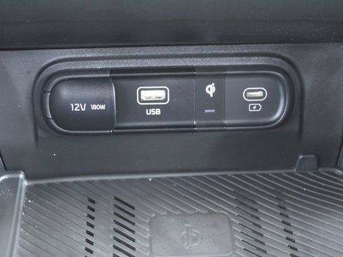 Certified 2025 Kia Sportage X-Line w/ Premium Package AWD/4WD image 38