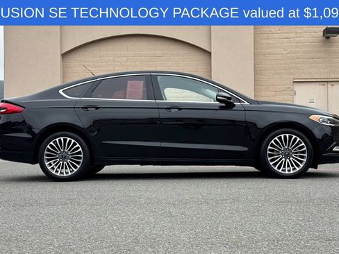 Used 2017 Ford Fusion SE w/ Fusion SE Technology Package AWD/4WD image 3