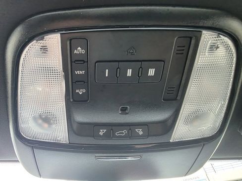 Used 2021 Dodge Durango GT image 11