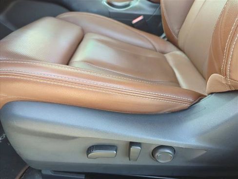 Used 2021 Subaru Outback Touring XT AWD/4WD image 12