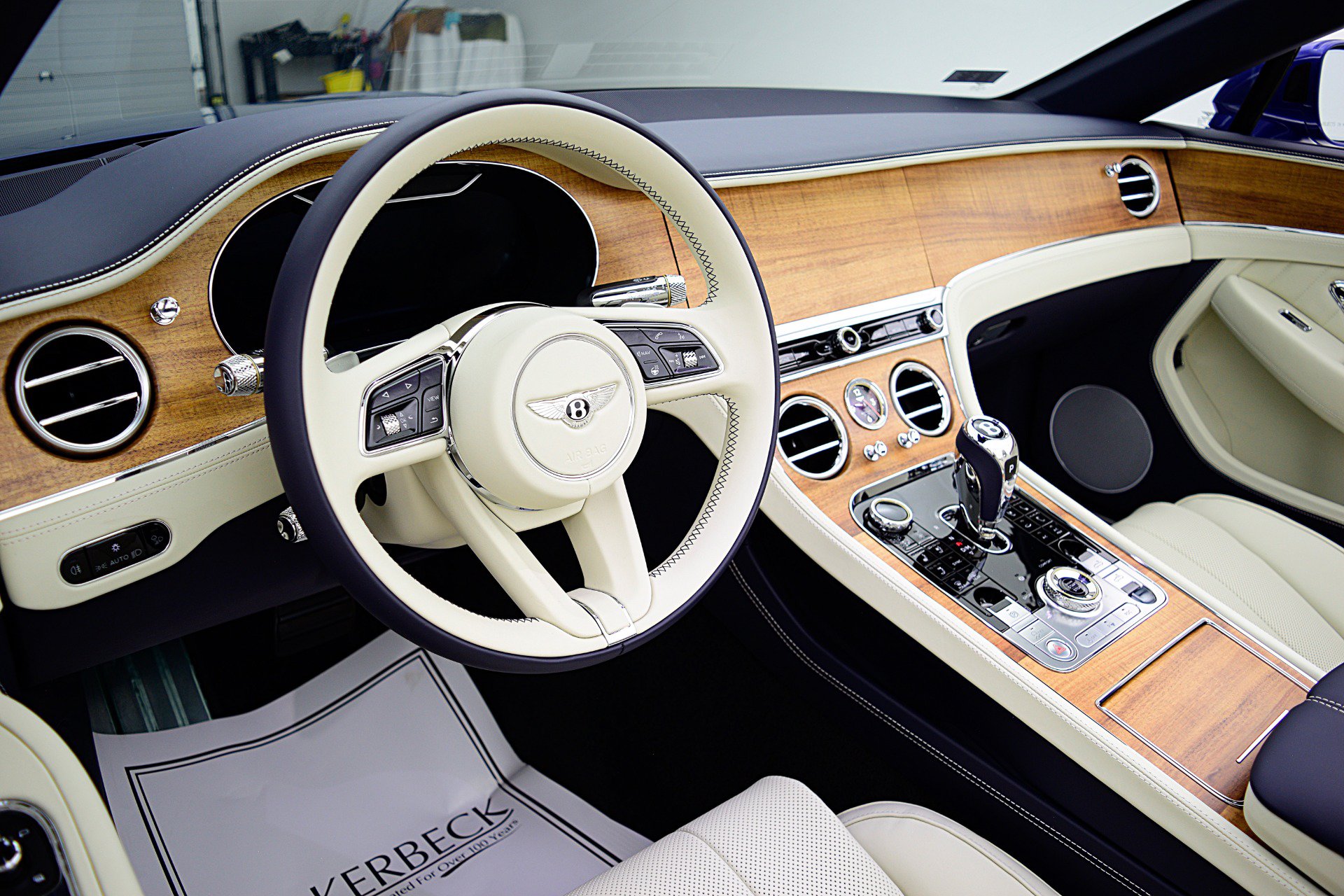 Used 2024 Bentley Continental GT AWD/4WD image 31