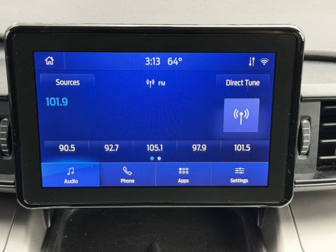 Used 2021 Ford Explorer XLT w/ Class III Trailer Tow Package image 29