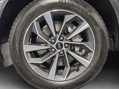 Used 2022 Audi Q5 2.0T Premium w/ Convenience Package AWD/4WD image 22