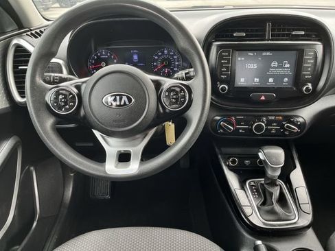 Used 2020 Kia Soul LX FWD image 12