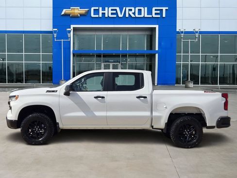 New 2026 Chevrolet Silverado 1500 LT Trail Boss w/ Convenience Package II AWD/4WD image 3