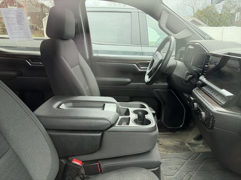 Certified 2023 Chevrolet Silverado 1500 RST w/ Z71 Off-Road Package image 9