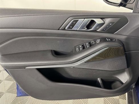 Used 2023 BMW X5 xDrive40i w/ Premium Package image 17