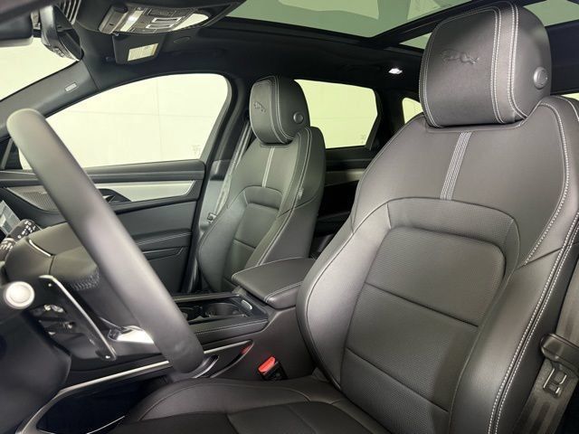 Used 2026 Jaguar F-PACE R-Dynamic S AWD/4WD image 5