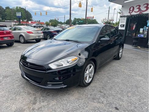 Used 2016 Dodge Dart SXT FWD image 3