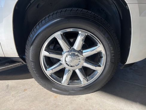 Used 2013 GMC Yukon XL Denali AWD/4WD image 61