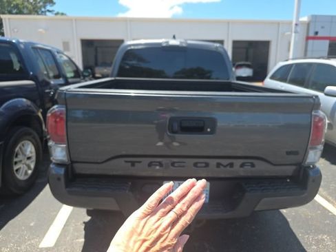 Used 2020 Toyota Tacoma TRD Off-Road w/ Technology Package AWD/4WD image 5