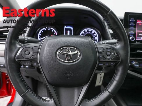 Used 2023 Toyota Camry SE w/ Cold Weather Package image 10