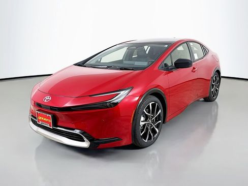 New 2026 Toyota Prius Plug-In Hybrid image 3
