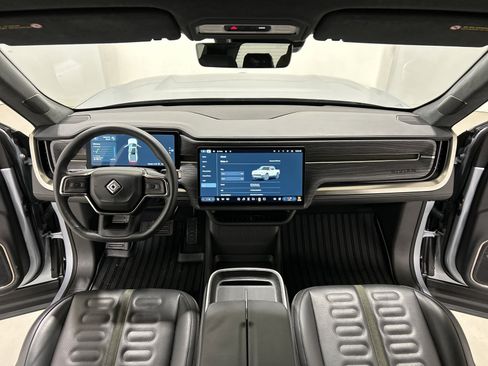 Used 2025 Rivian R1T Adventure image 25