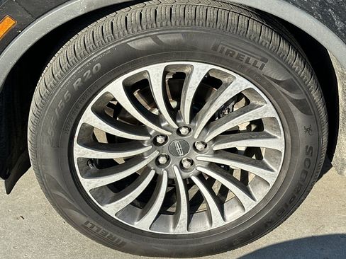 Used 2022 Lincoln Aviator Reserve w/ Equipment Group 201A image 8