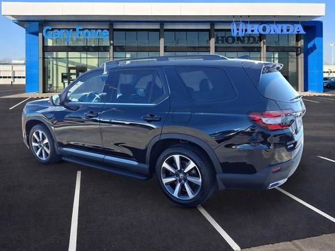 Certified 2024 Honda Pilot Elite image 3