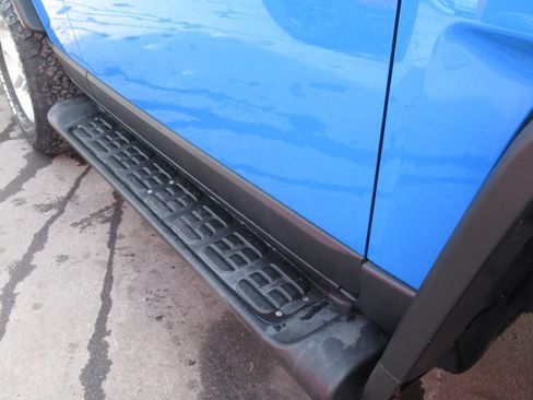 Used 2007 Toyota FJ Cruiser Base 4dr SUV 4WD (4L V6 5A) image 5