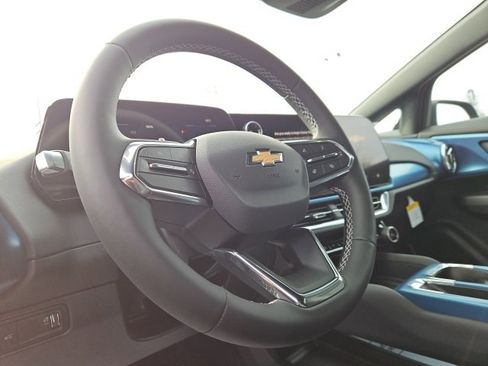 New 2026 Chevrolet Equinox EV LT image 31