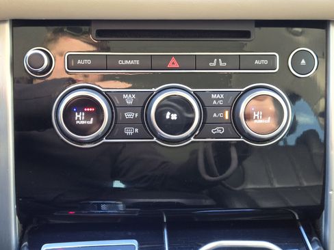 Used 2016 Land Rover Range Rover Supercharged image 21