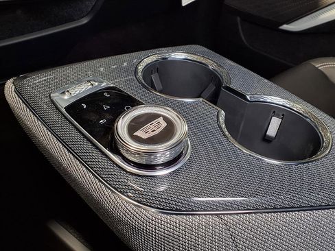 New 2026 Cadillac Optiq Sport 1 image 17