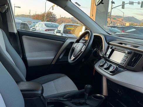 Used 2015 Toyota RAV4 LE AWD/4WD image 13