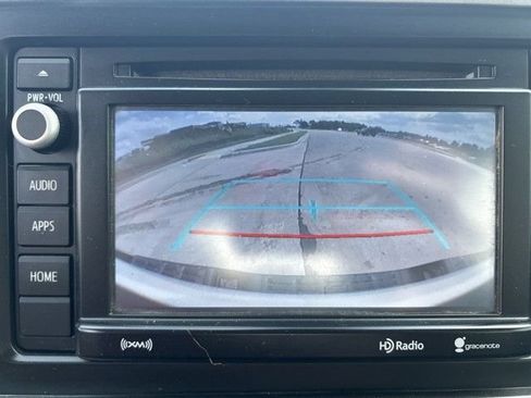 Used 2019 Toyota Tacoma SR5 AWD/4WD image 18