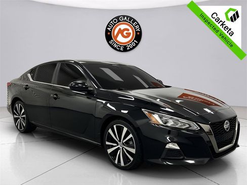 Used 2021 Nissan Altima 2.5 SR image 1