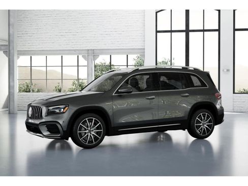 Used 2025 Mercedes-Benz GLB 35 AMG 4MATIC image 36