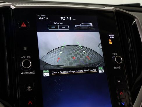 Used 2024 Subaru Ascent Premium w/ Convenience Package image 6