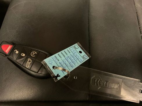 Used 2013 Dodge Durango Crew image 30